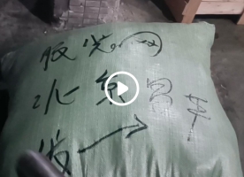 9.9元一件，北京市昌平区石先生经营服装生意采购280件冬装，有牛仔裤，毛衣，羽绒服等