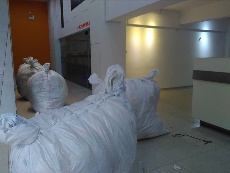 想发展加入，广州潮流服装有限公司，让你体验天上掉钱的赚人民币-3.jpg
