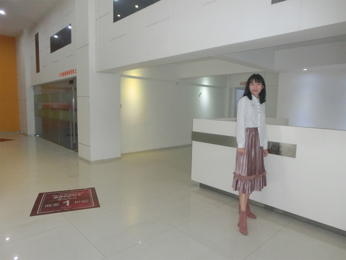 想发展加入，广州惜情服饰有限公司，让你体验天上掉钱的赚人民币-4.jpg
