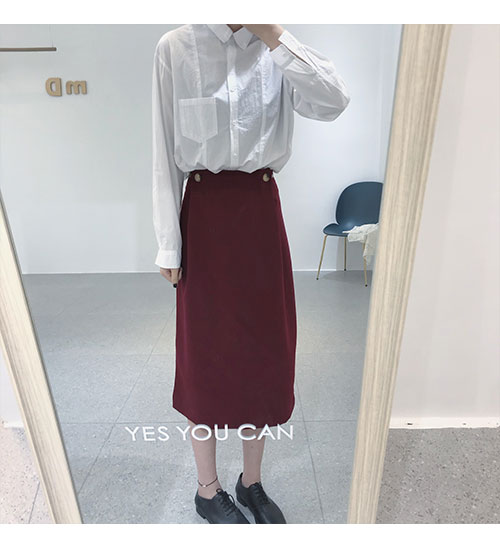 春天穿不腻的细节控基础翻领黑白衬衫上衣女-9.jpg