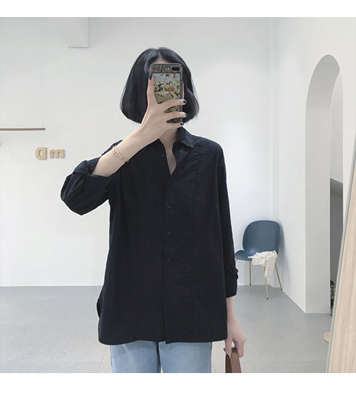 春天穿不腻的细节控基础翻领黑白衬衫上衣女-40.jpg