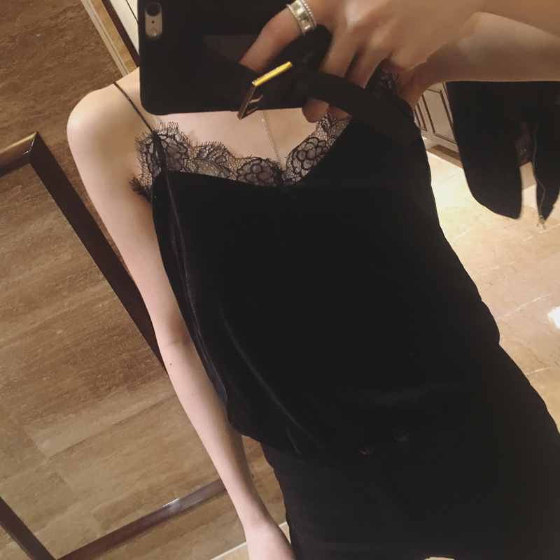 妩媚小女人春夏超美睫毛蕾丝拼丝绒V领百搭性感小吊带背心-3.jpg