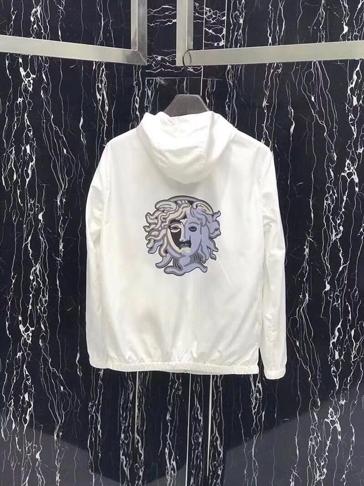 春秋新品男外套美杜莎印花青年休闲连帽防晒薄款风衣夹克潮-3.jpg